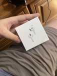 Продам AirPods 4