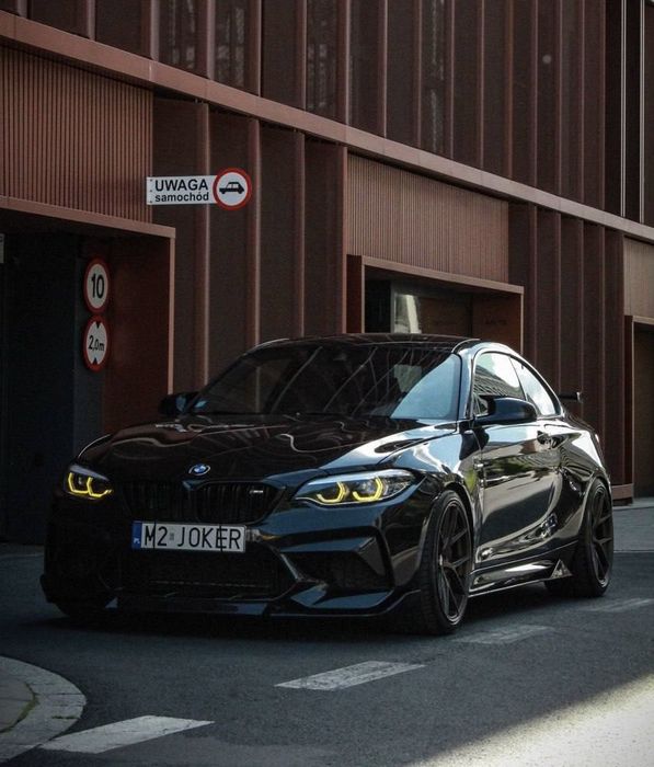 Wynajem aut klasy premium. BMW M2 Competition