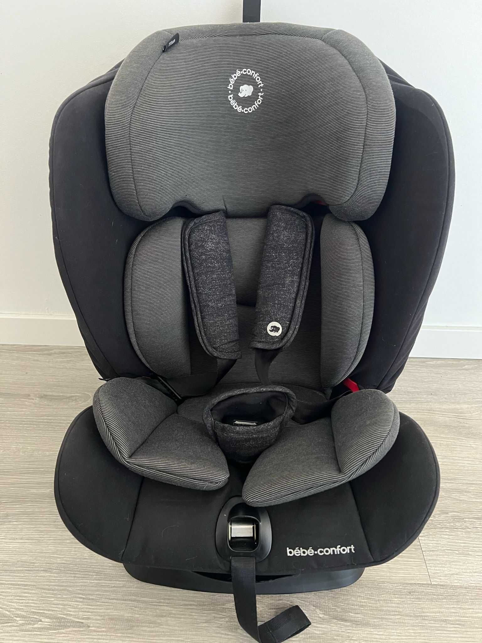 Cadeira Auto BÉBÉ CONFORT Grupo 1-2-3 (de 9 a 36 Kg)