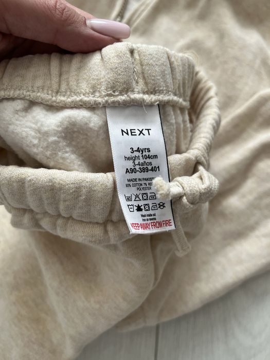 Лот одягу для дівчинки 3-4 роки 104