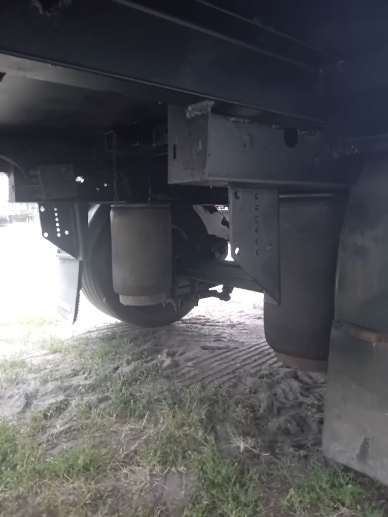Przyczepa dłurzyca 8.5m długosci