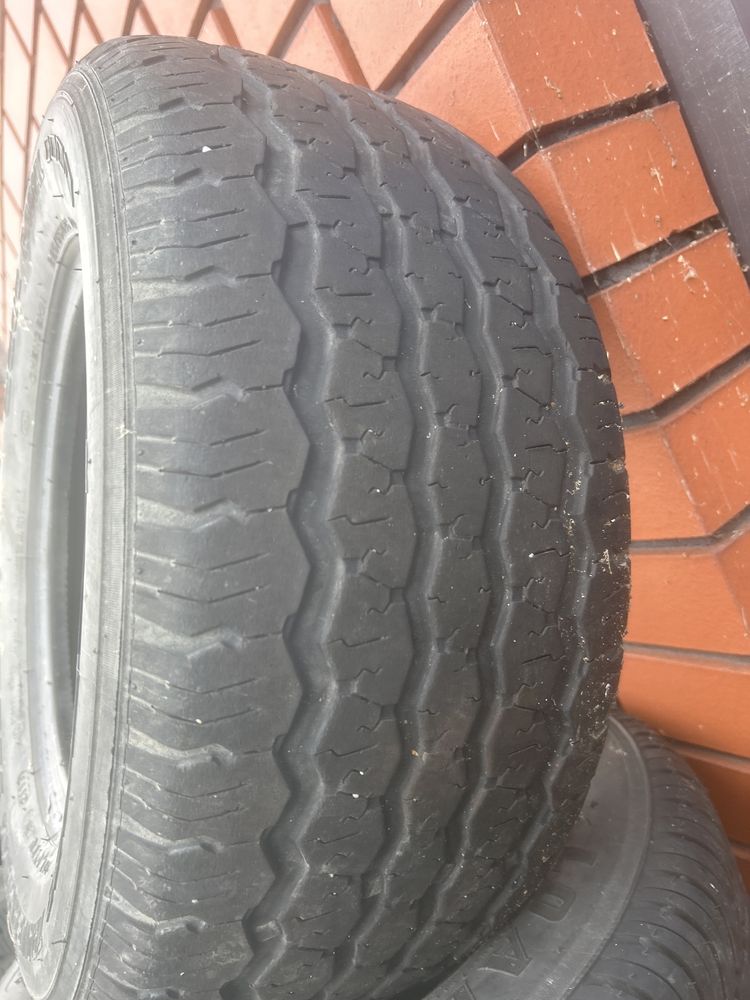 Opony 225/55r12C