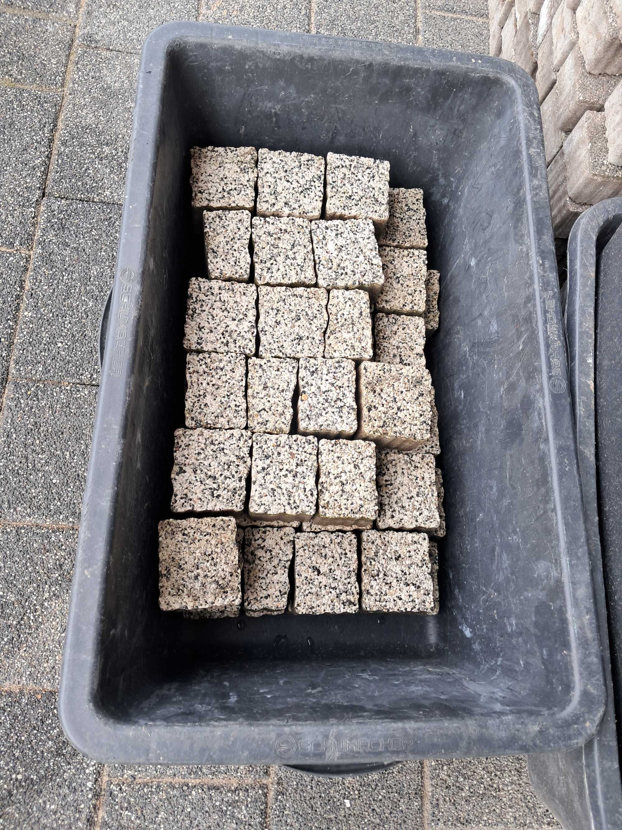 kostka simerlok drobna biała 3 rozmiary ok.9m