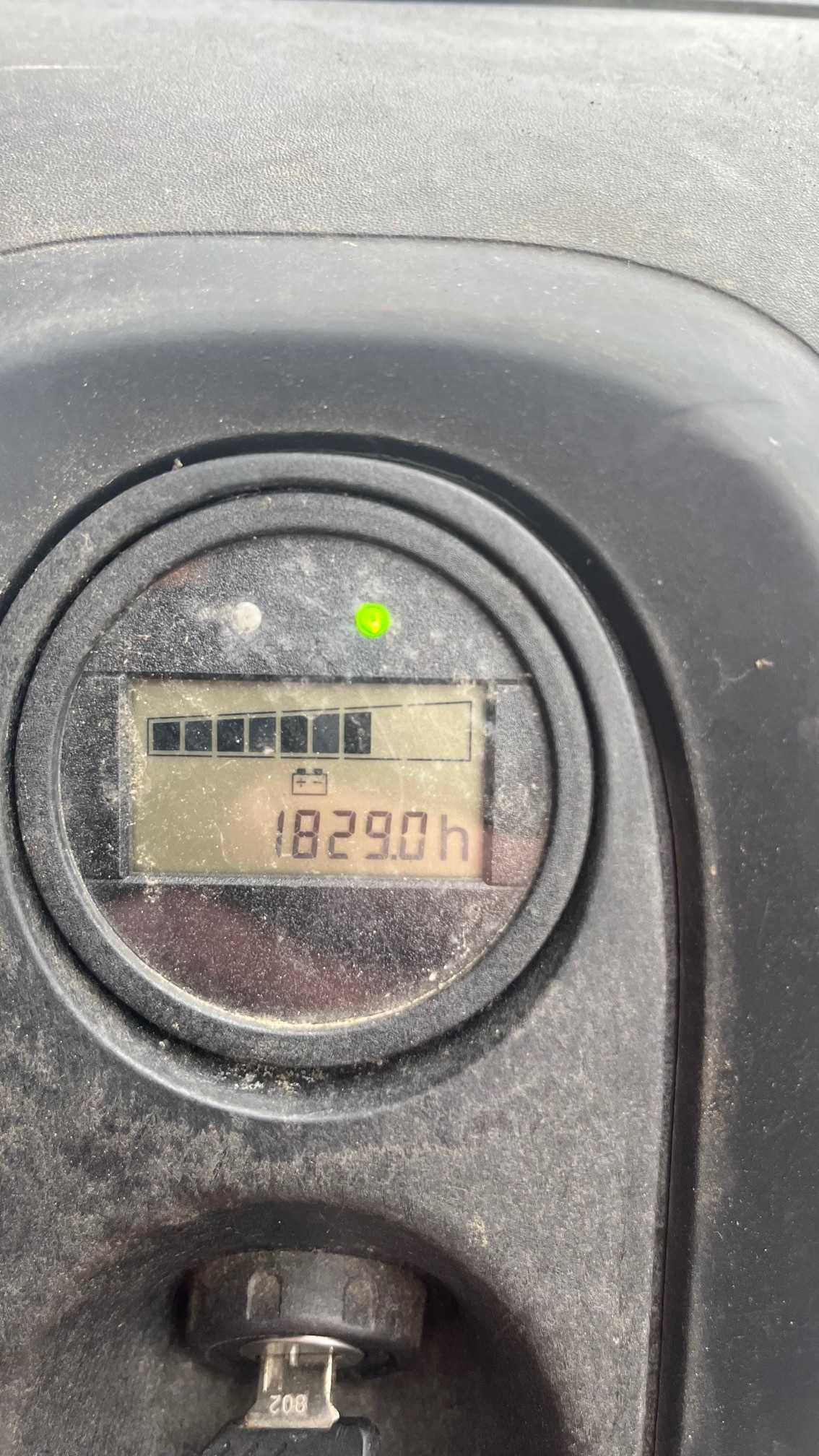 Wózek paletowy elektryczny LINDE T 20 udzwig 2 t