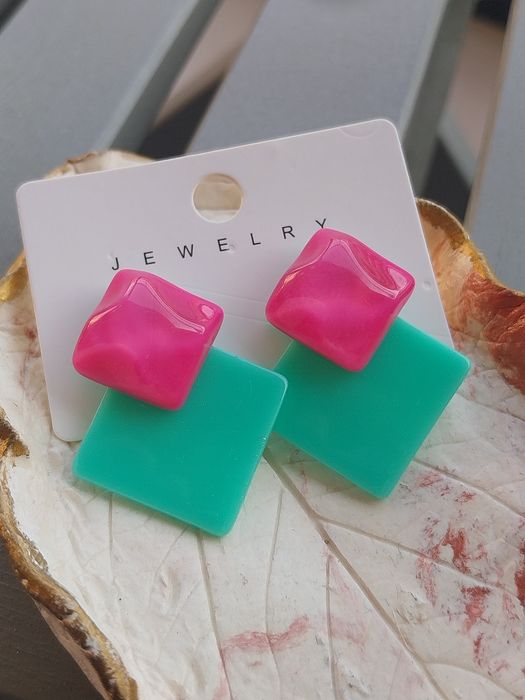 Brincos médios | verde e rosa | leves | Novos com etiqueta