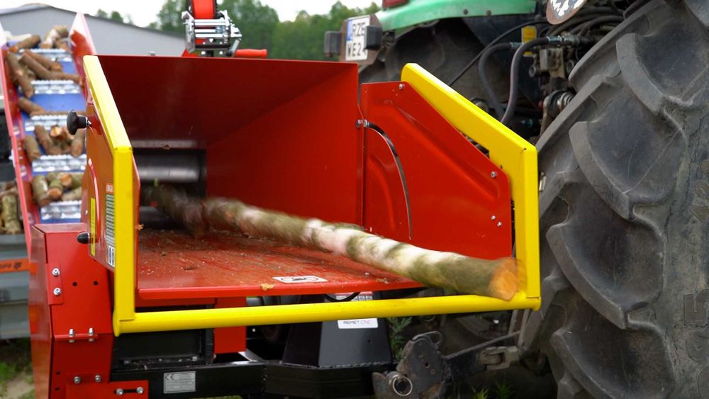 Rębak walcowy REMET R-150 + PODAJNIK == cena brutto==