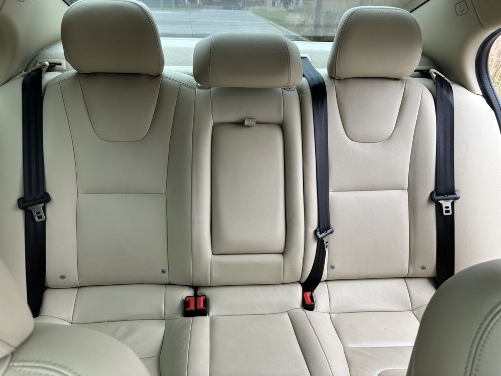 Volvo S60 (2015р)