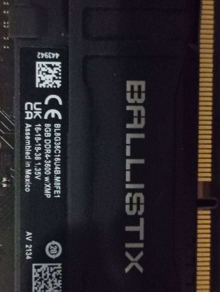 Оперативна пам'ять ballistix (2 штуки) ddr4 8gb кожна плашка