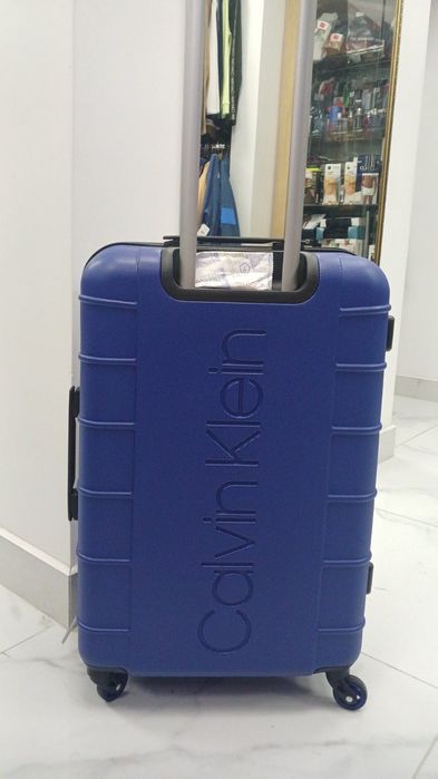 Велика валіза Calvin Klein з США