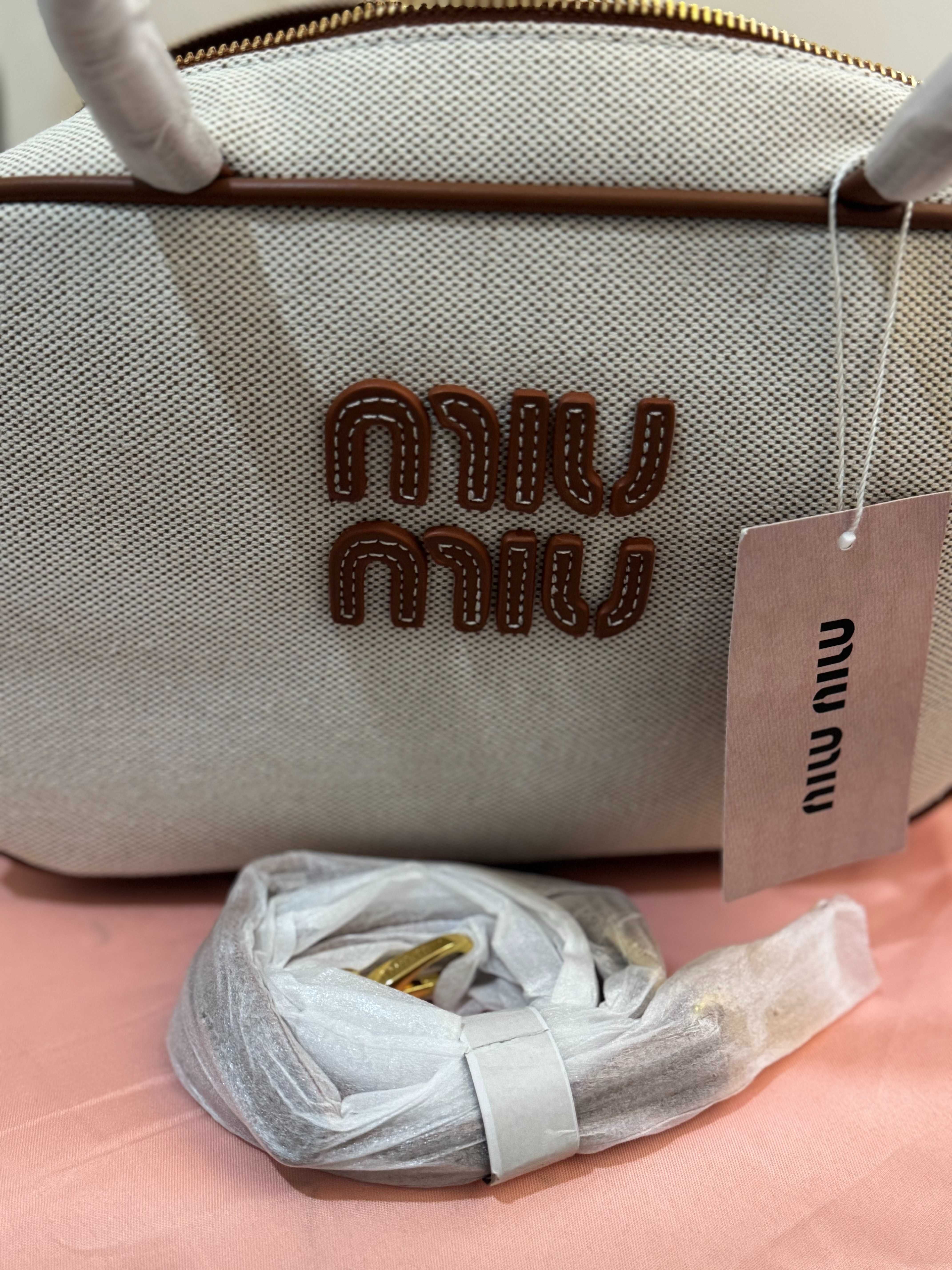 Mala Miu Miu nova