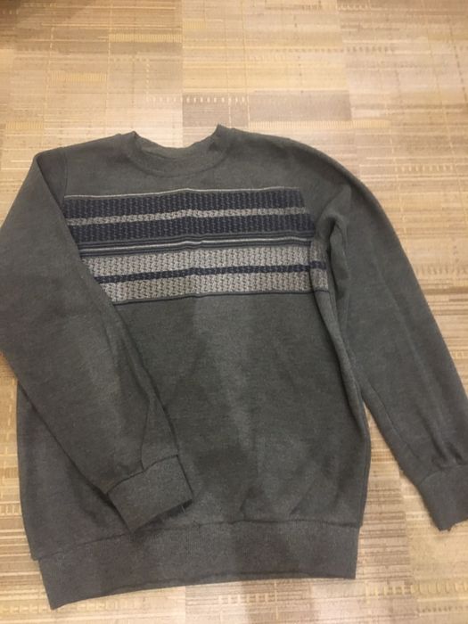 Свитер для мальчика в школу