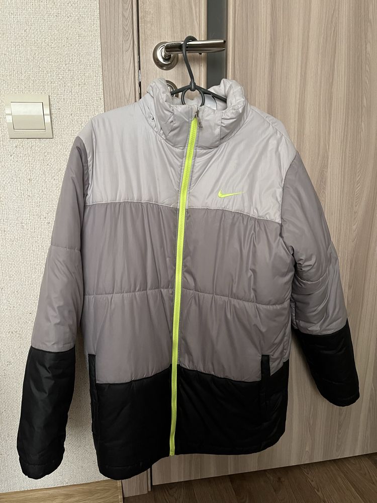 Куртка Nike оригінал