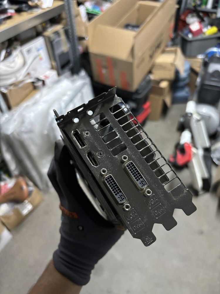 Asus geforce GTX 570