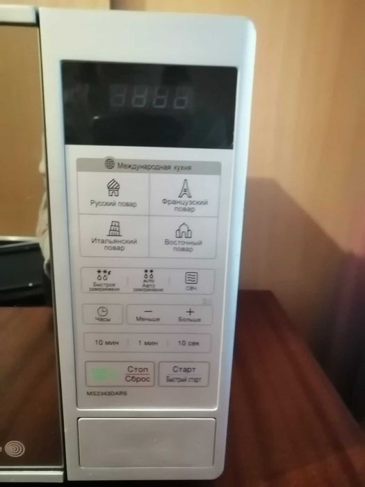 Мікрохвильова піч LG MS 2343 DARS