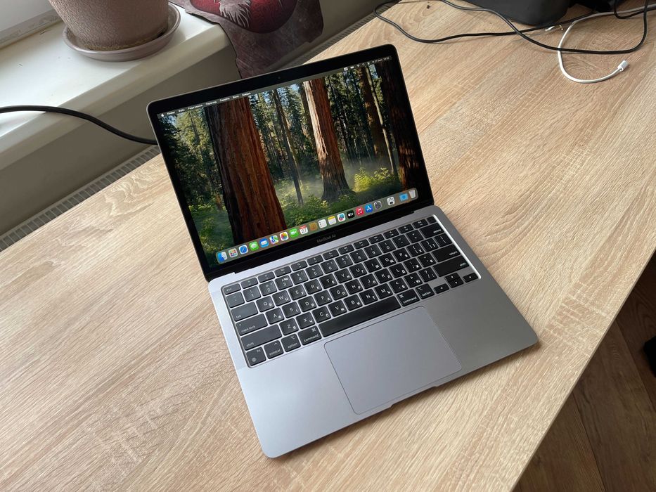 Apple MacBook Air 13'' 2020p. M1 _1000gb SSD_16gb RAM _297 циклів