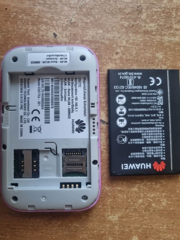 Мобільний 3G/4G роутер Huawei E5577Cs-321