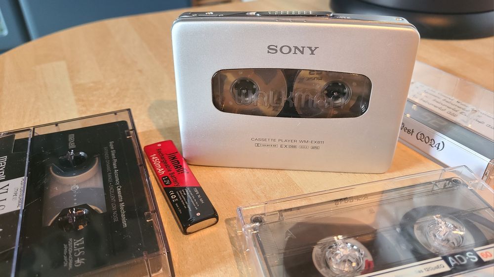Кассетный плеер SONY Walkman WM-EX811 Made in Japan Звучание, Видео