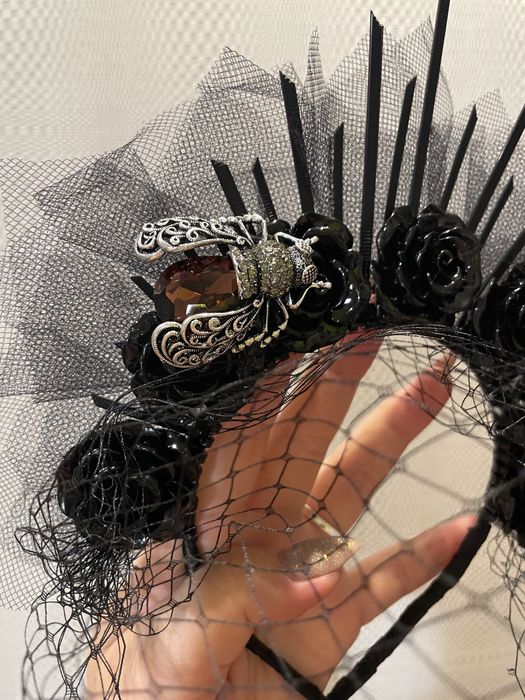 Декор на голову , обідок, обруч, чорні  троянди жук