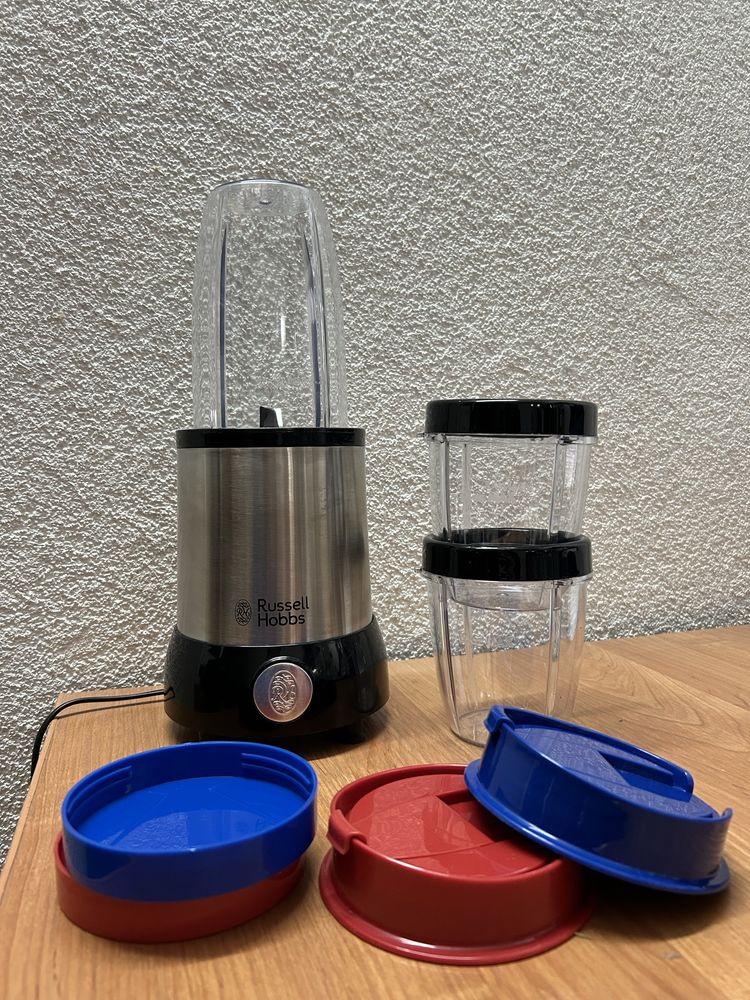 Blender kielichowy z kubkami RUSSELL HOBBS 700 W