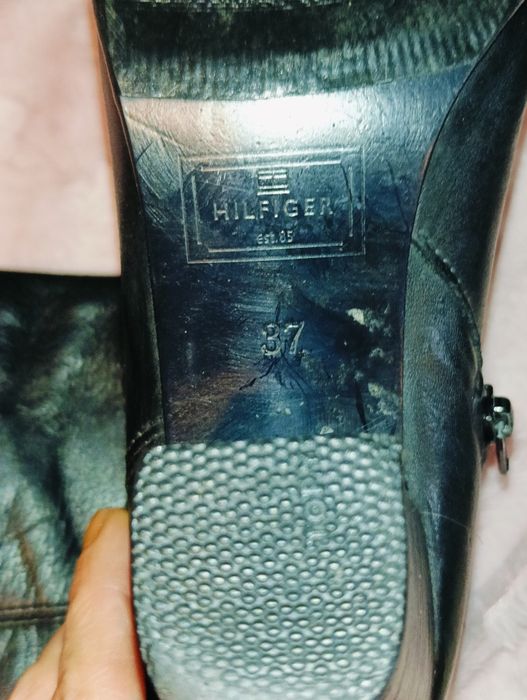 Kozaczki firmy Tommy Hilfiger rozmiar 37