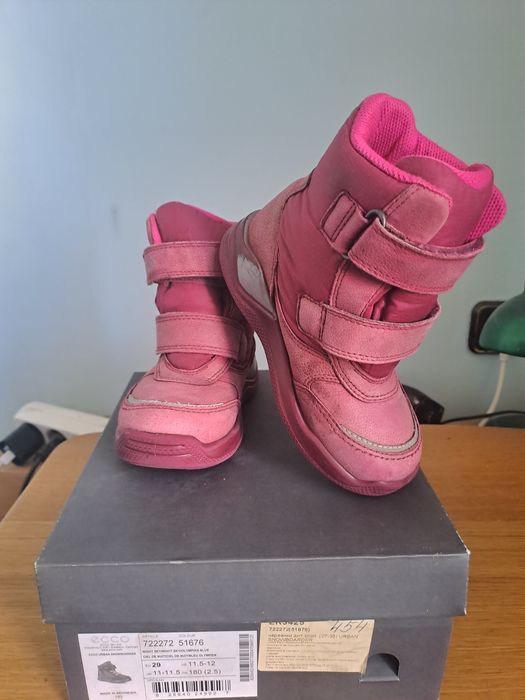 Продам дитячі ботіночки виробник ecco