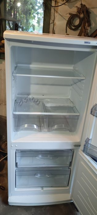 Продаю холодильник в отличном состоянии.