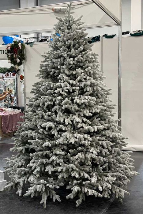Ялинка засніжена широка 1,8м на крабах