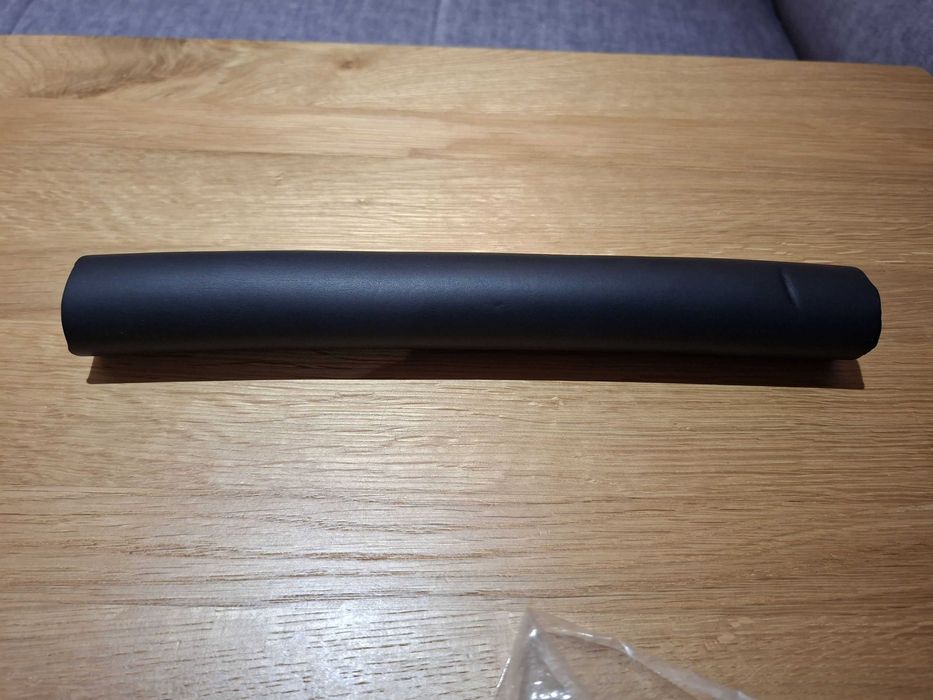 Pianka izolacyjna / otulina na rurę sprzętów sportowych 26 mm x 36 mm