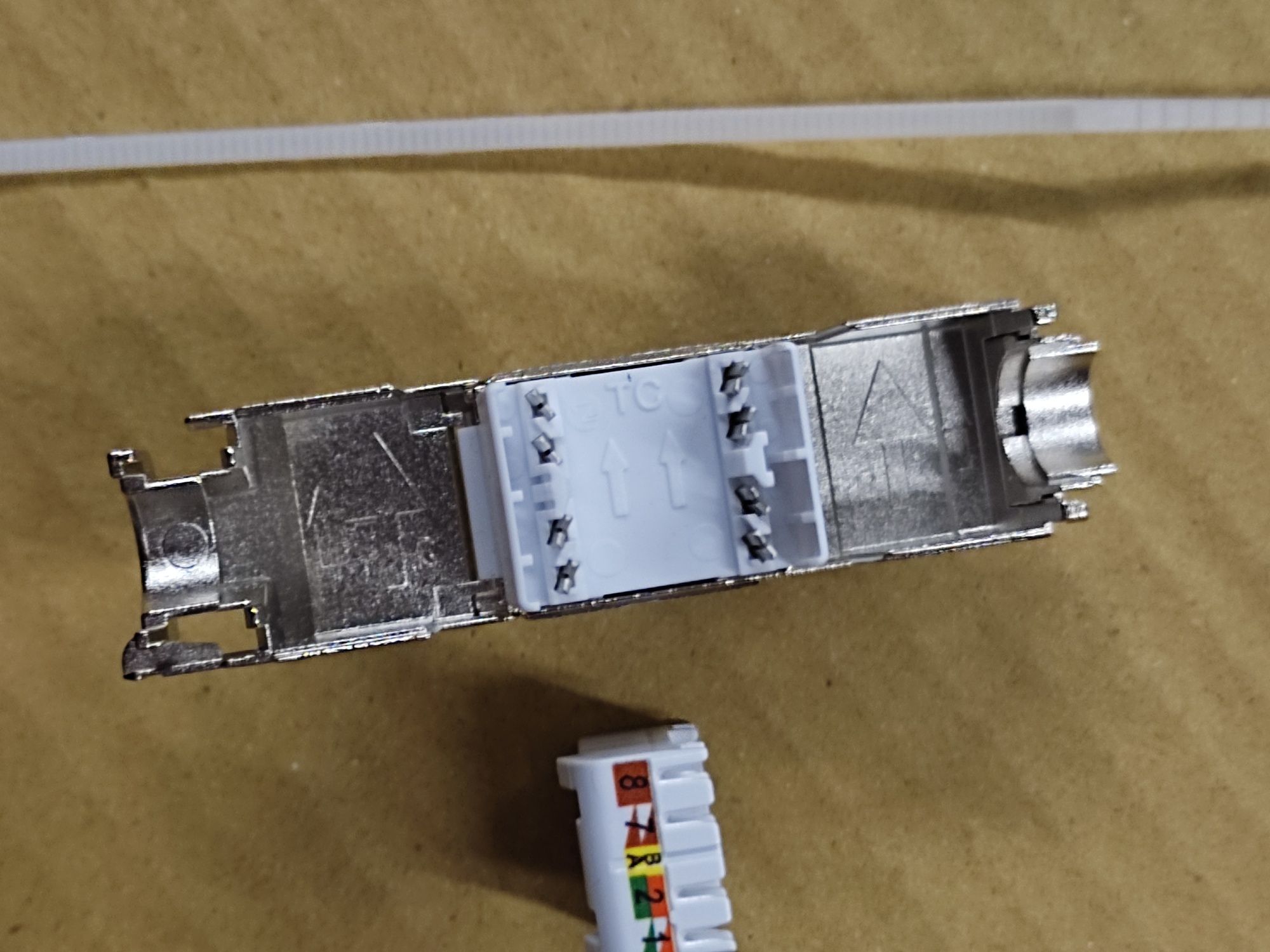 Gniazdo RJ 45 DÄTWYLER cat 6a Keystone