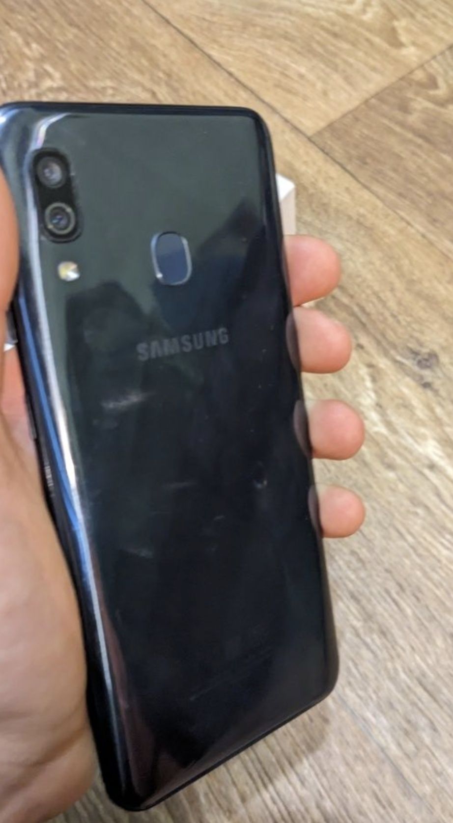 Телефон Samsung galaxy a30