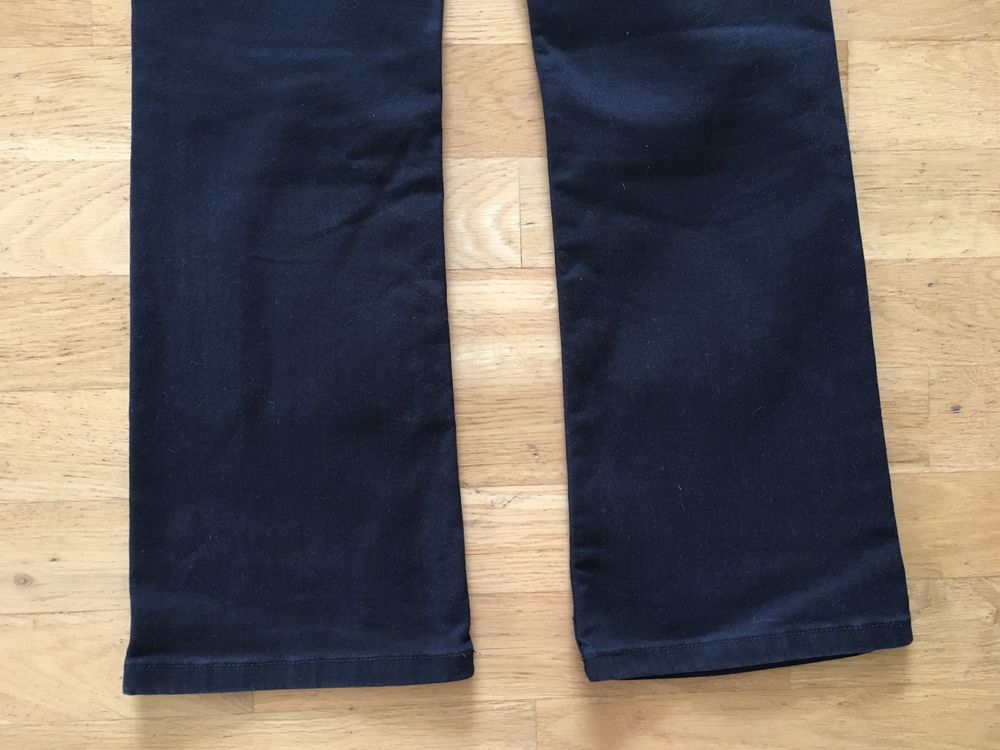 Czarne jeansy bootcut rozmiar 36