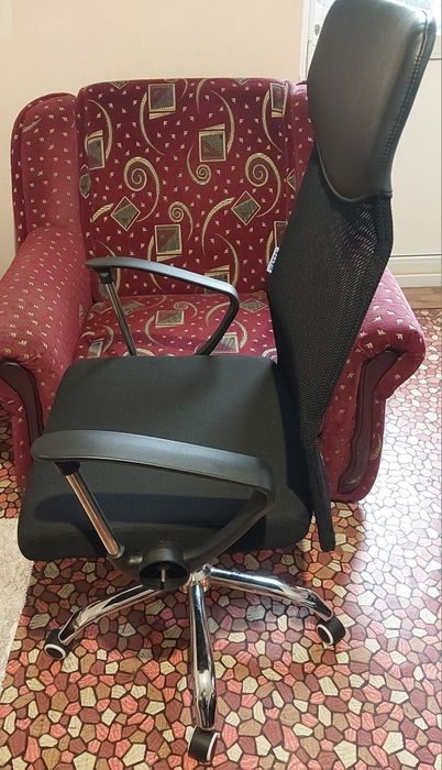 Крісло HATTA Strong чорне