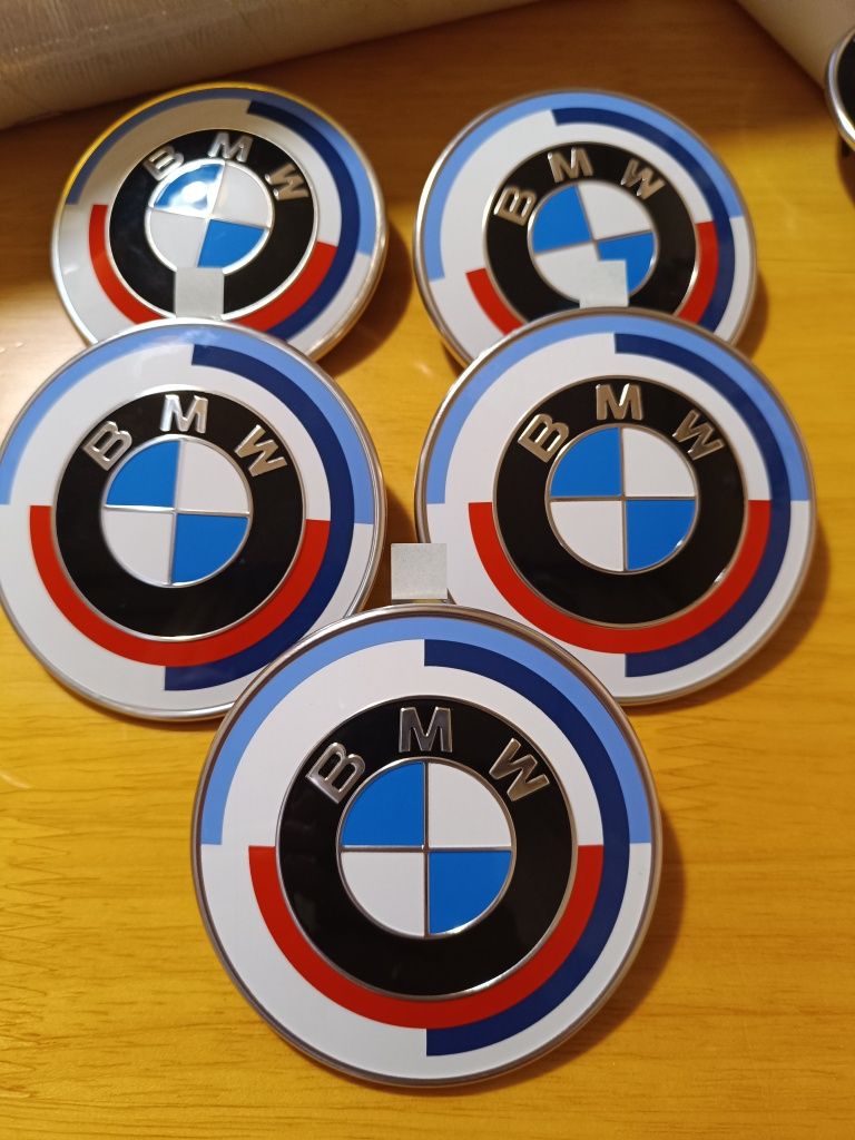 Эмблемы надписи BMW оригинал. Цены уточняйте!!!