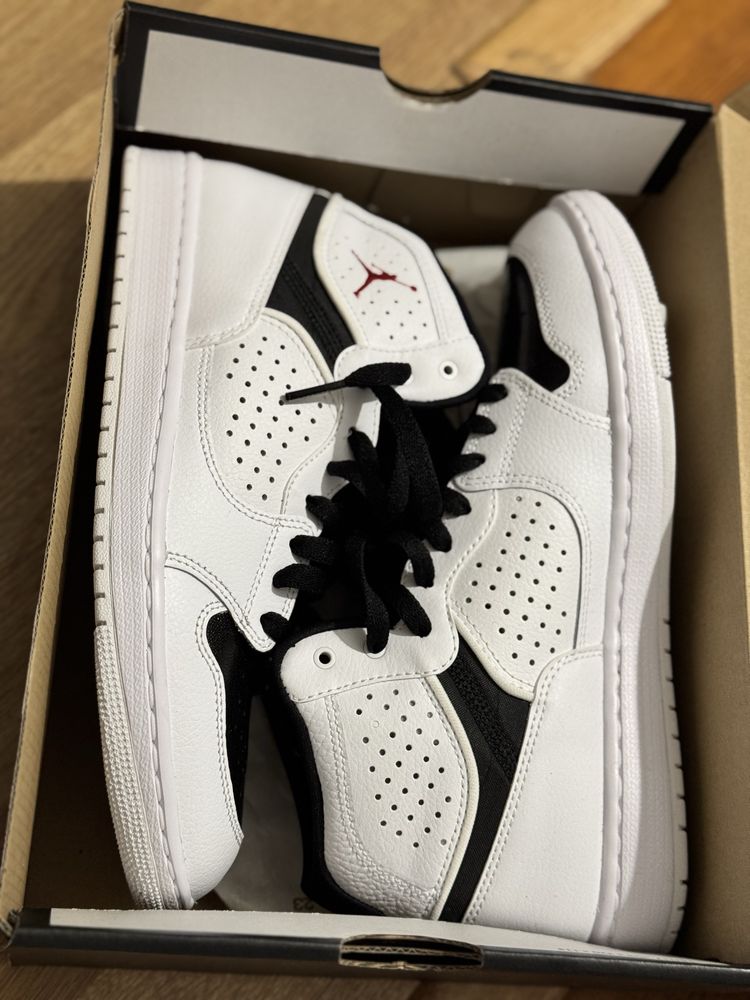 Nike Jordan Access