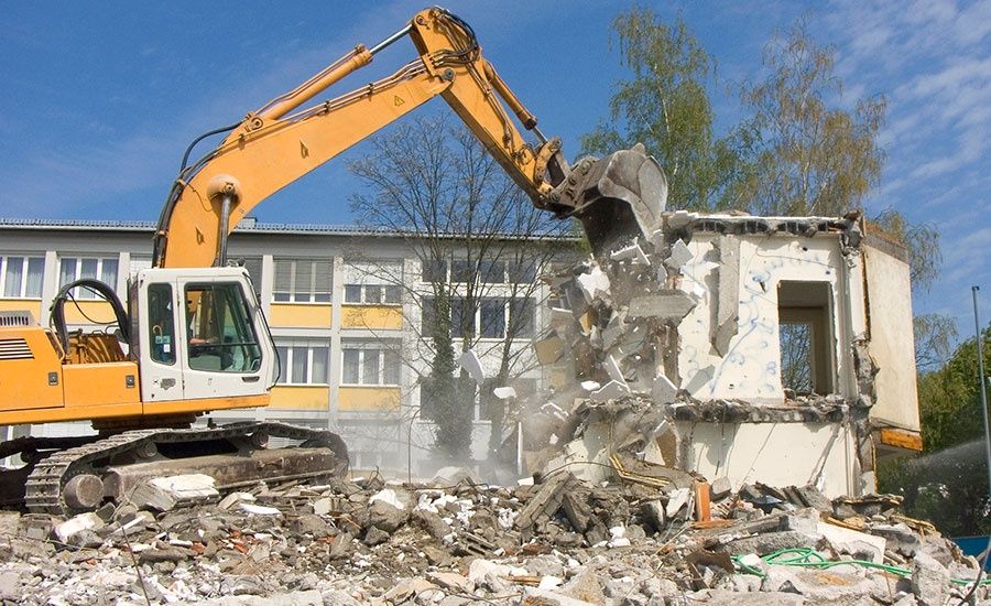 Демонтаж будинків сараїв промислових будівель демонтаж дачних будинків