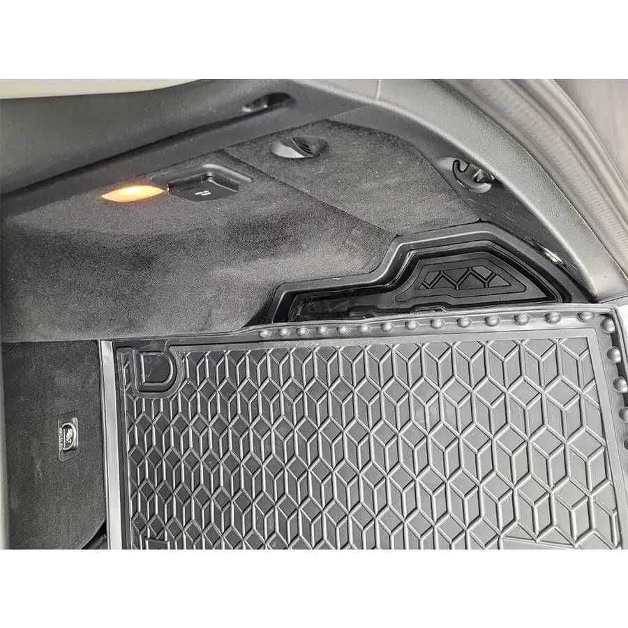 Коврик в багажник Mercedes ML W164/W166/GLC X253/C117/X167/GLK X204