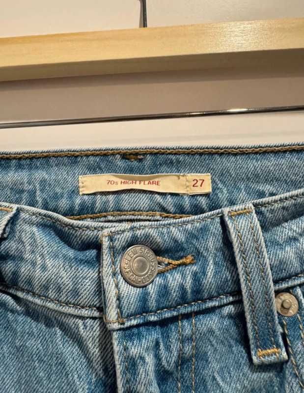 dzwony levis z wysokim stanem w27 l34 70s high flare