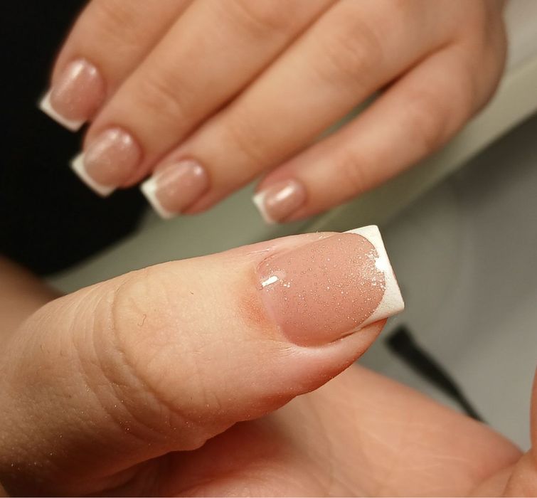 Маникюр,педикюр,обучение-уютная студия,доступные цены