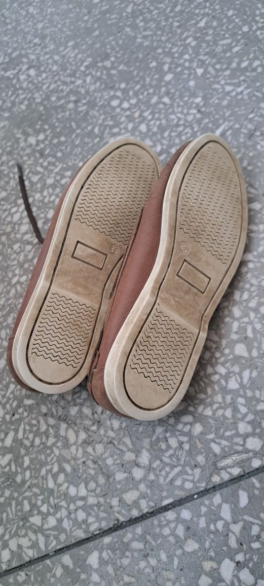 Buty na żagle brązowe 35
