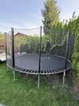 Trampolina ogrodowa