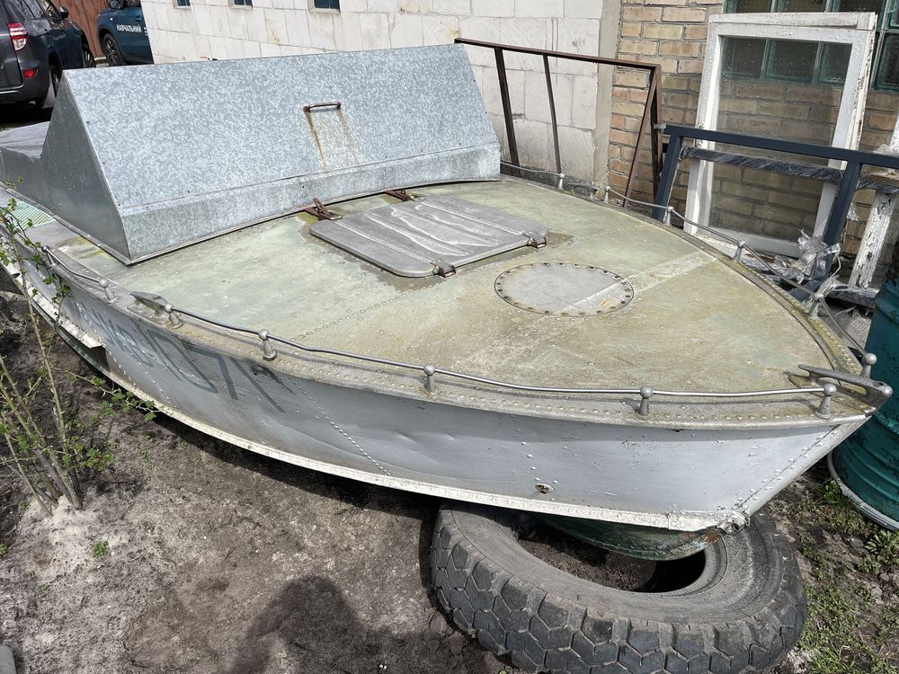 Продам лодку прогресс