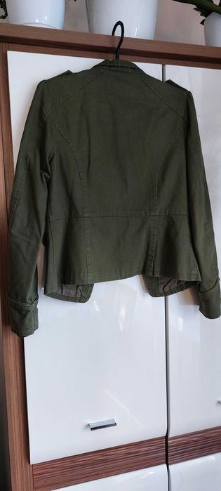 Marynarka roz.M z ozdobnymi guzikami