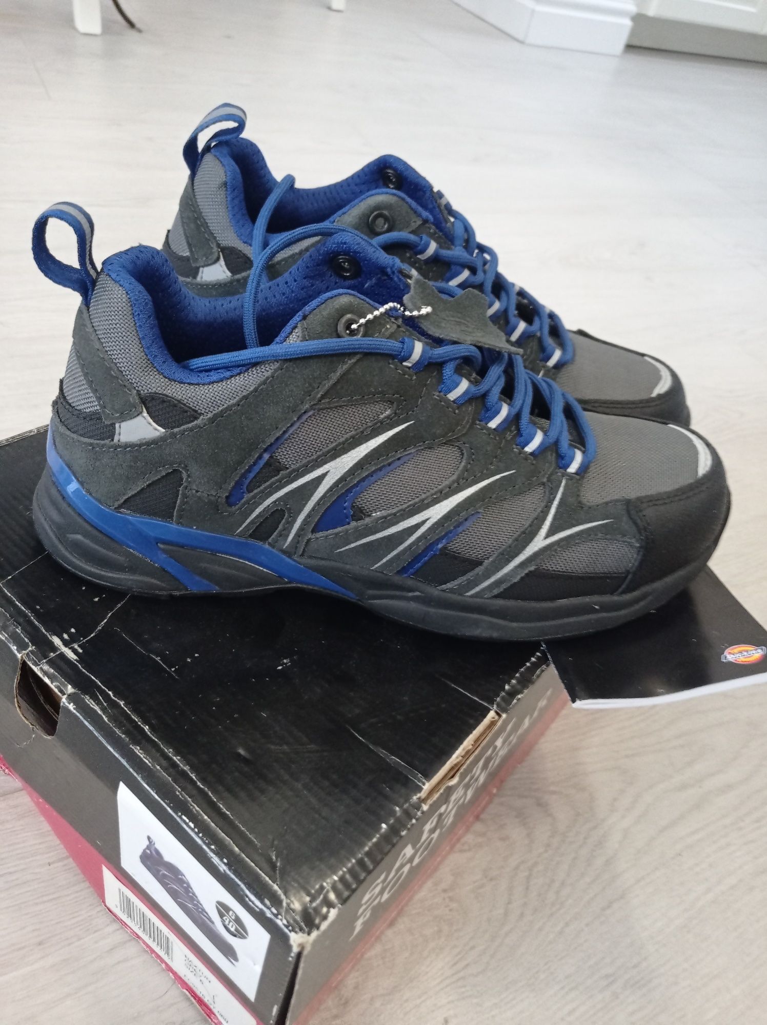 Sportowe Buty Robocze Safety DICKIES r. 40 Nowe  OKAZJA