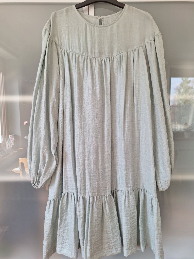 Villa sukienka r. 40 L oversize niemnąca Massimo dutti miętowa