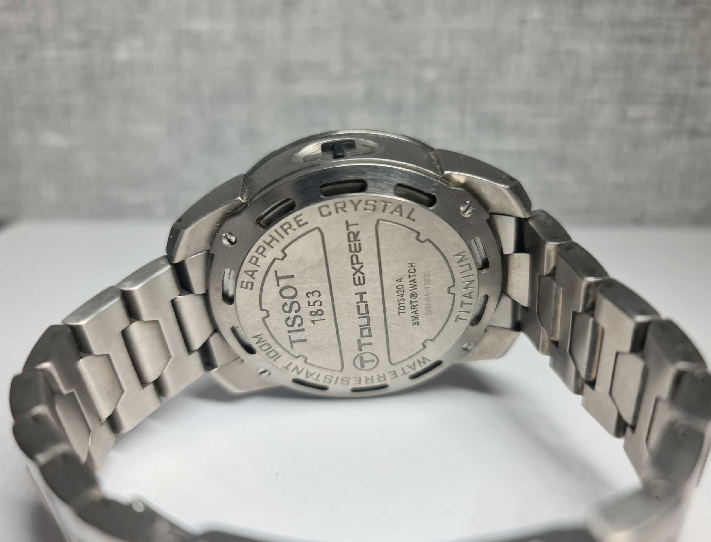 Чоловічий годинник Tissot T-Touch Expert T013.420 43.5mm 100m Titanium