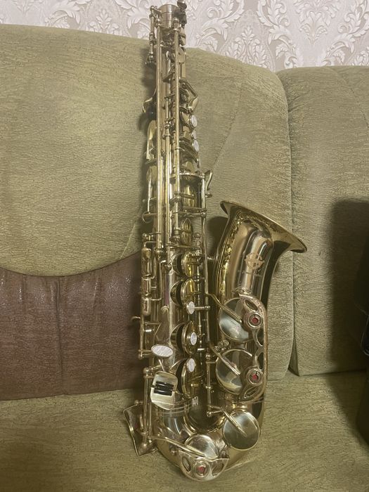 Саксофон альт maxtone