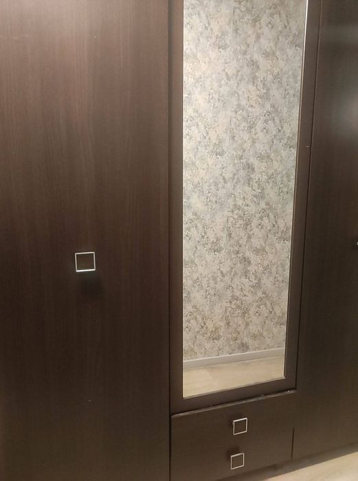 Duża szafa. Oddam za darmo