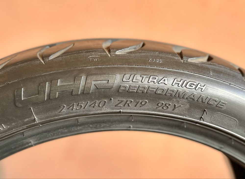 Riken 245/40/R19