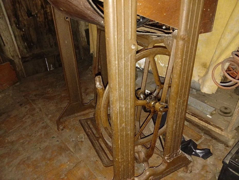 Швейна машинка..