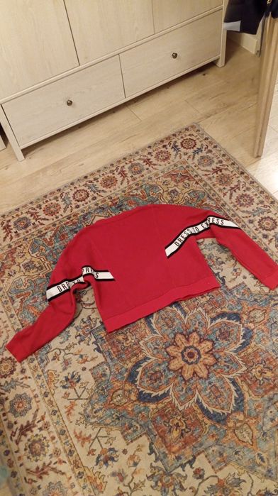 Czerwona bluza dresowa krótka r. M Tally Weijl